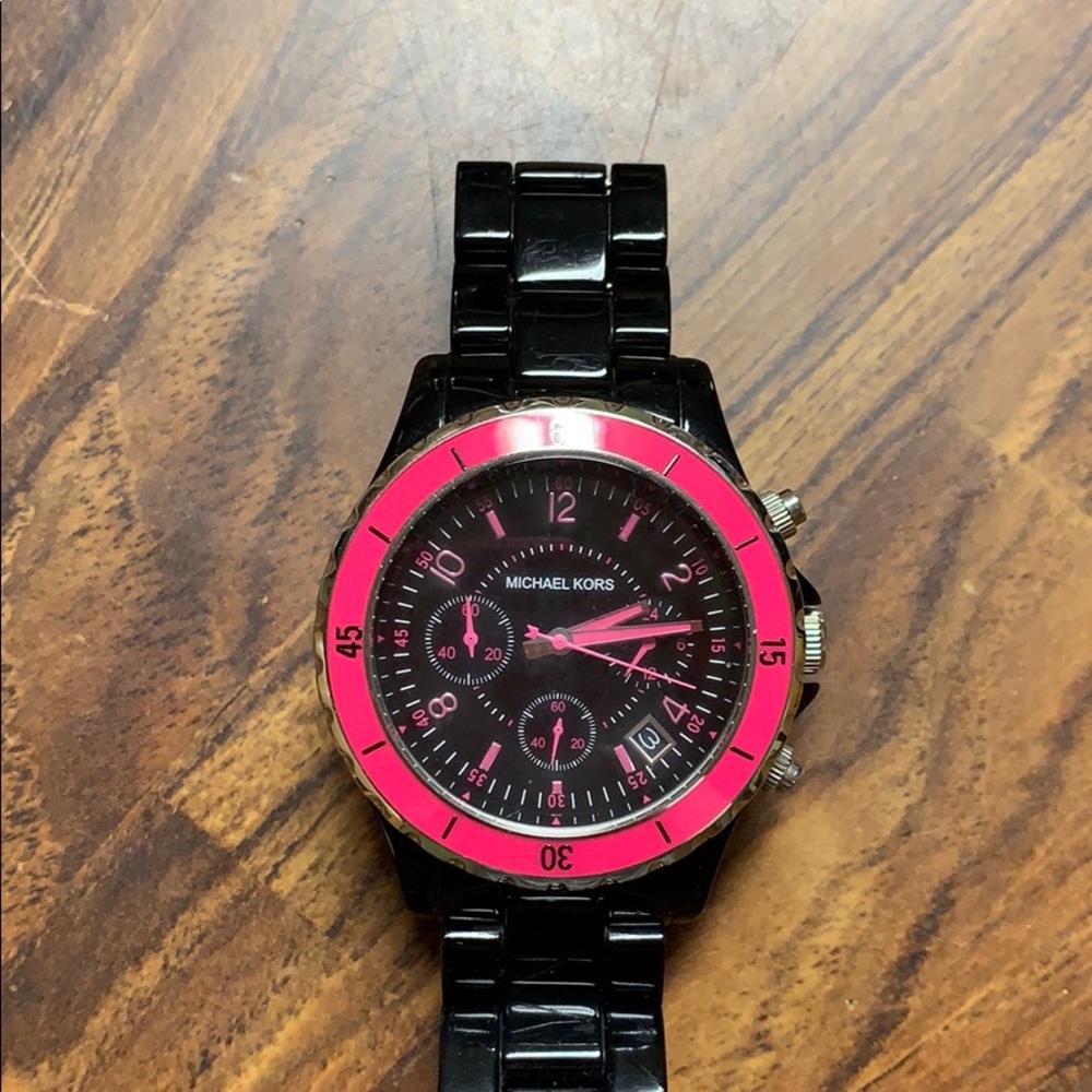 Women’s Micheal Kors watch